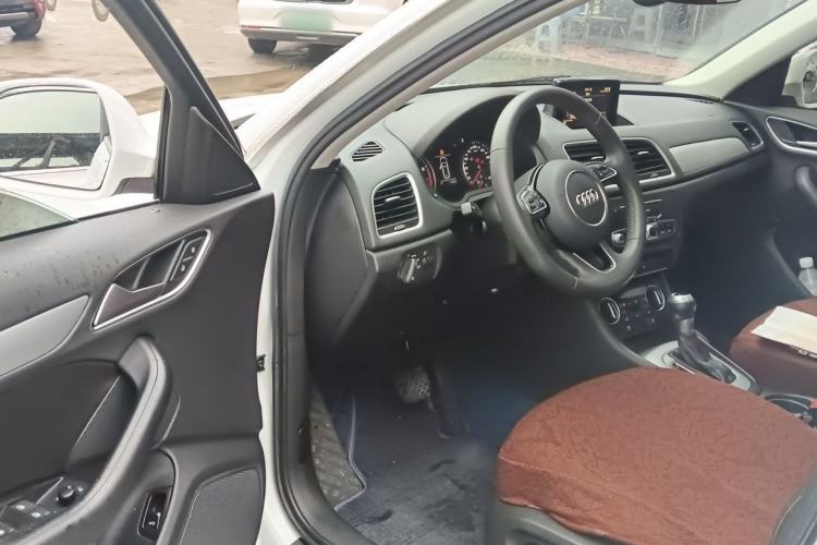 Used Audi Q3 2018 30th Anniversary Edition 30 TFSI Fashion Model Driver Seat
