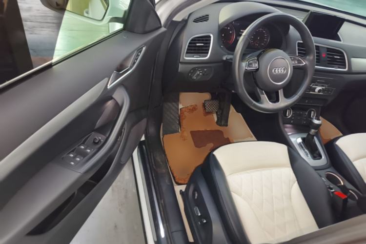 Used Audi Q3 2018 30th Anniversary Edition 30 TFSI Fashion Model Driver Seat