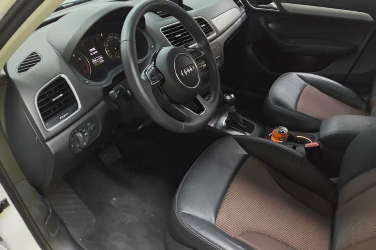 Used Audi Q3 2018 30th Anniversary Edition 30 TFSI Fashion Model Driver Seat