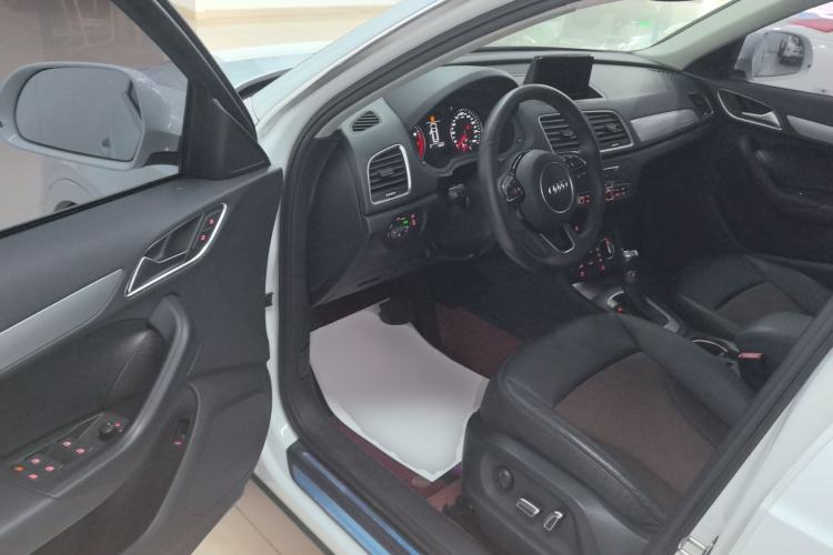 Used Audi Q3 2018 30th Anniversary Edition 35 TFSI Fashion Model Driver Seat