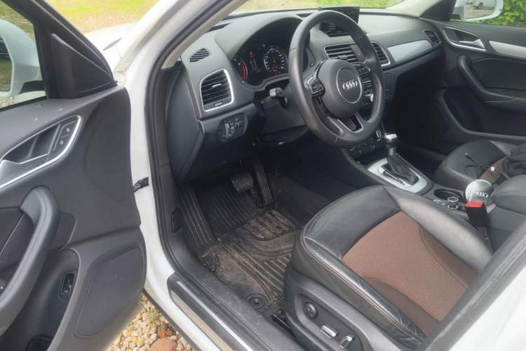Used Audi Q3 2018 30 TFSI Fashion Edition Collector's Version Driver Seat