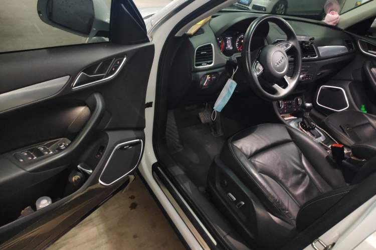Used Audi Q3 2018 30th Anniversary Edition 30 TFSI Style Model Driver Seat