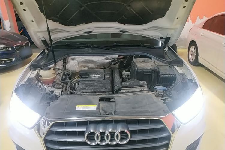Used Audi Q3 2018 30th Anniversary Edition 30 TFSI Fashion Model Engine Bay