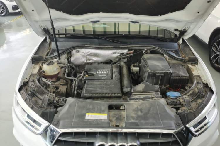 Used Audi Q3 2018 30th Anniversary Edition 30 TFSI Fashion Model Engine Bay