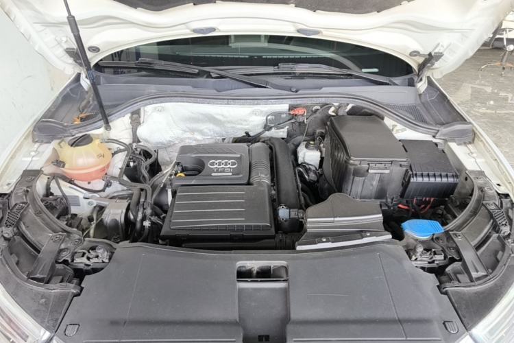 Used Audi Q3 2018 30th Anniversary Edition 30 TFSI Fashion Model Engine Bay