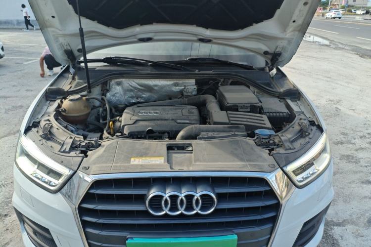 Used Audi Q3 2018 30th Anniversary Edition 35 TFSI Fashion Model Engine Bay