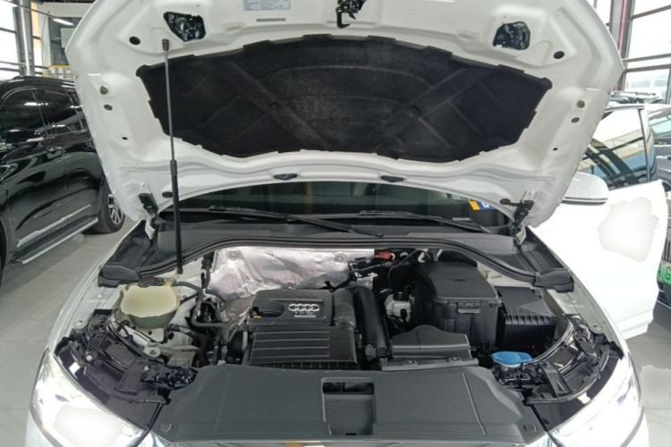 Used Audi Q3 2018 30th Anniversary Edition 30 TFSI Fashion Model Engine Bay