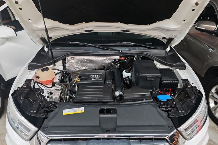 Used Audi Q3 2018 30th Anniversary Edition 30 TFSI Fashion Model Engine Bay