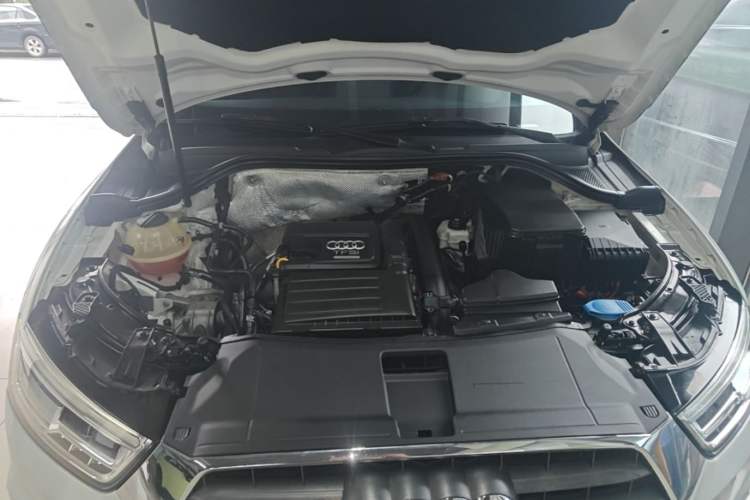 Used Audi Q3 2018 30th Anniversary Edition 30 TFSI Fashion Model Engine Bay
