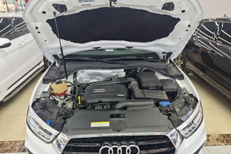 Used Audi Q3 2018 30th Anniversary Edition 35 TFSI quattro all-wheel-drive sport model Engine Bay