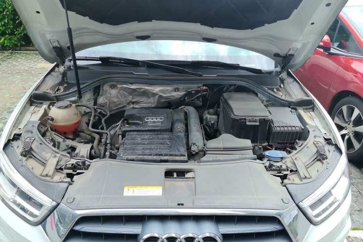 Used Audi Q3 2018 30th Anniversary Edition 30 TFSI Fashion Model Engine Bay