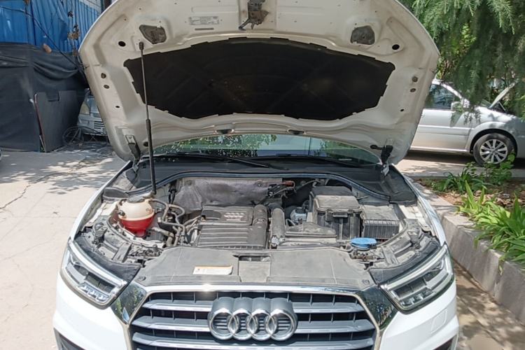 Used Audi Q3 2018 30th Anniversary Edition 30 TFSI Fashion Model Engine Bay