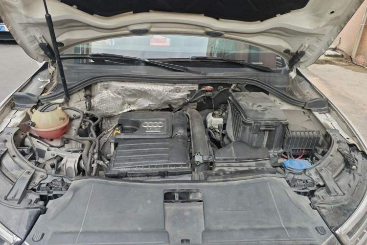 Used Audi Q3 2018 30th Anniversary Edition 30 TFSI Fashion Model Engine Bay