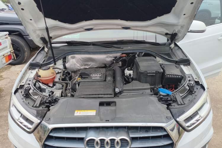 Used Audi Q3 2018 30th Anniversary Edition 30 TFSI Fashion Model Engine Bay