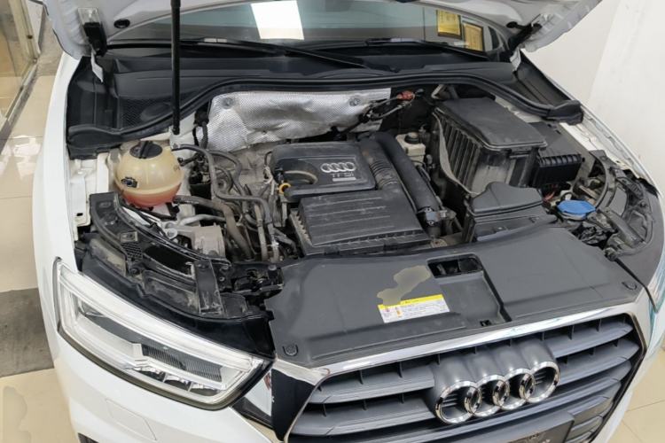 Used Audi Q3 2018 30th Anniversary Edition 30 TFSI Fashion Model Engine Bay
