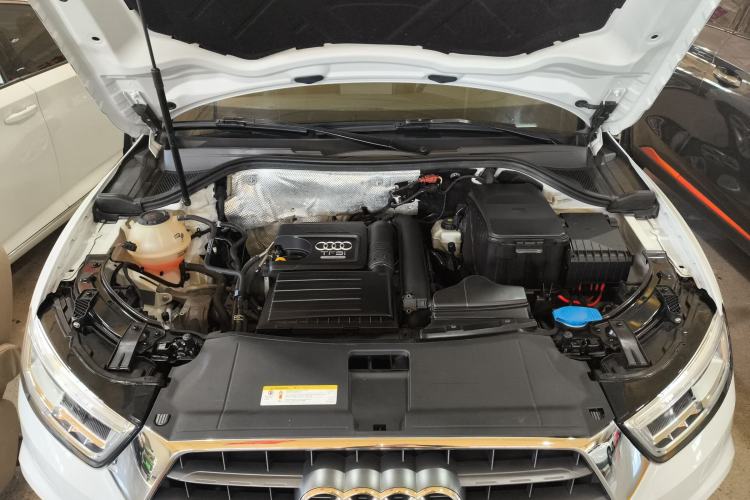 Used Audi Q3 2018 30th Anniversary Edition 30 TFSI Fashion Model Engine Bay