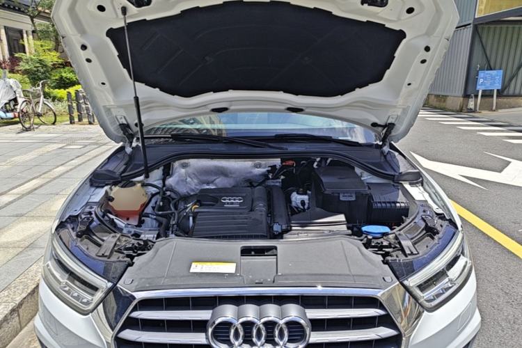 Used Audi Q3 2018 30th Anniversary Edition 30 TFSI Fashion Model Engine Bay