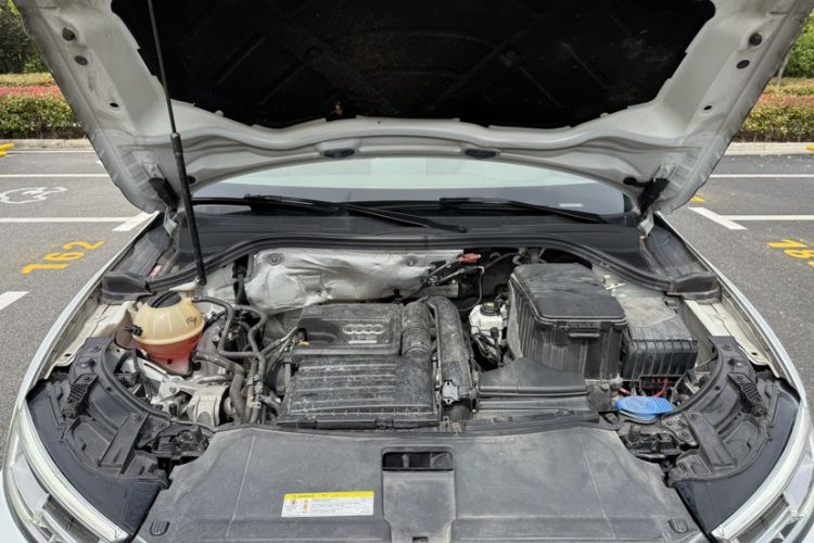 Used Audi Q3 2018 30th Anniversary Edition 30 TFSI Fashion Model Engine Bay