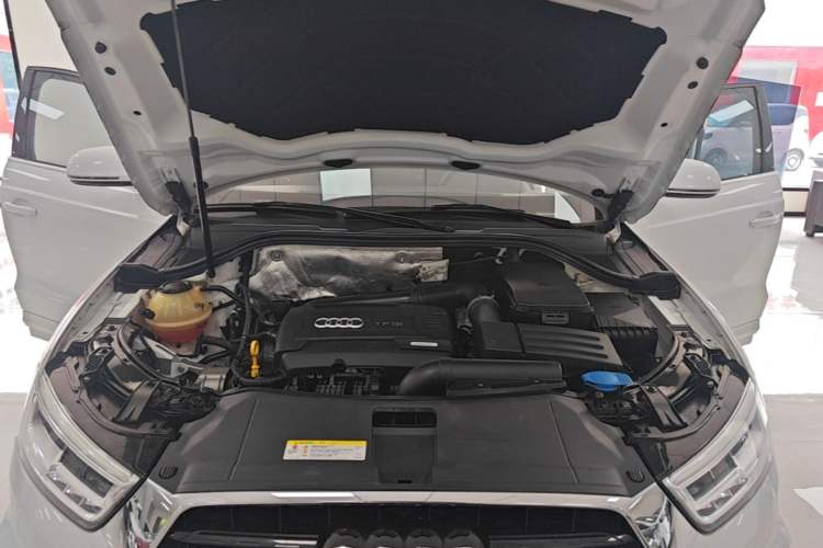 Used Audi Q3 2018 30th Anniversary Edition 35 TFSI Fashion Model Engine Bay