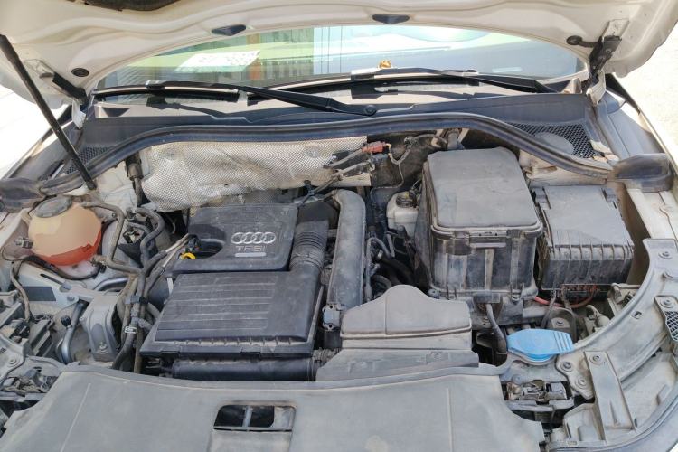 Used Audi Q3 2018 30th Anniversary Edition 30 TFSI Fashion Model Engine Bay