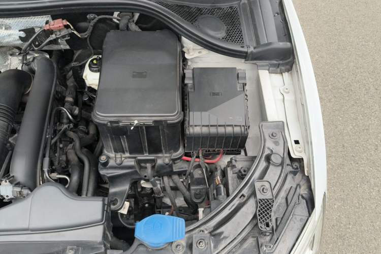Used Audi Q3 2018 30th Anniversary Edition 30 TFSI Fashion Model Engine Bay Left