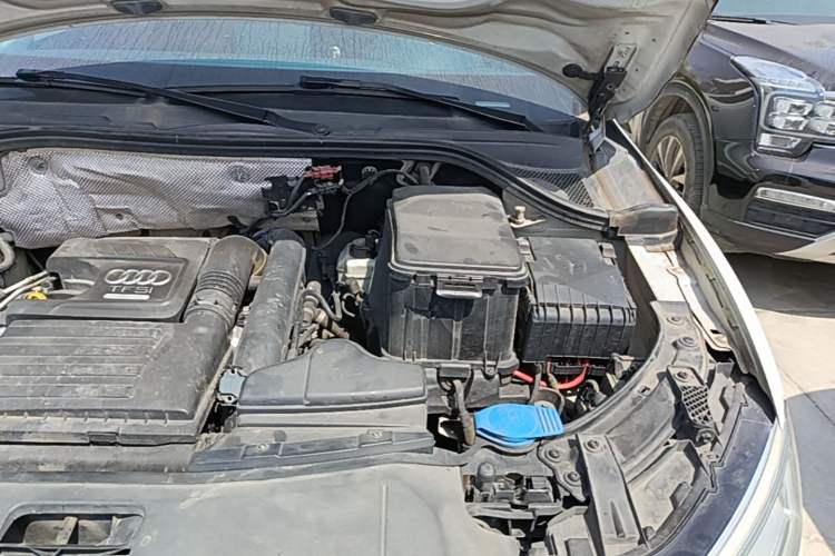 Used Audi Q3 2018 30th Anniversary Edition 30 TFSI Fashion Model Engine Bay Left