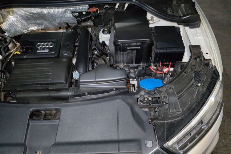 Used Audi Q3 2018 30th Anniversary Edition 30 TFSI Fashion Model Engine Bay Left