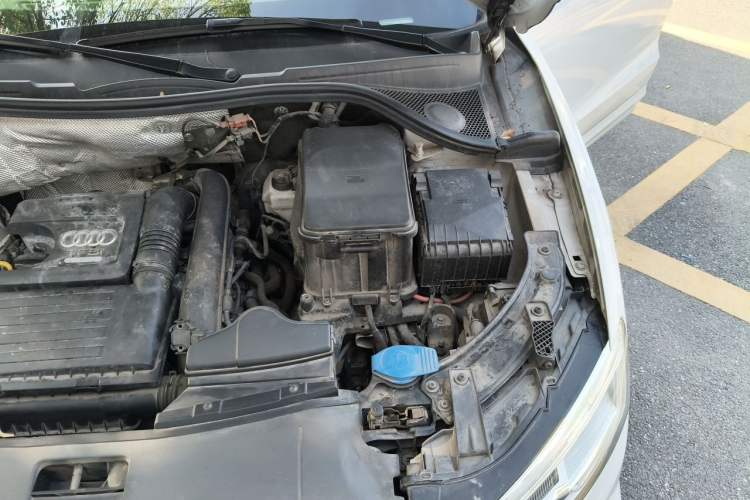 Used Audi Q3 2018 30th Anniversary Edition 30 TFSI Fashion Model Engine Bay Left