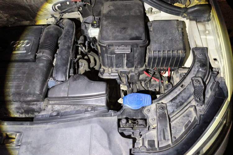 Used Audi Q3 2018 30th Anniversary Edition 30 TFSI Fashion Model Engine Bay Left