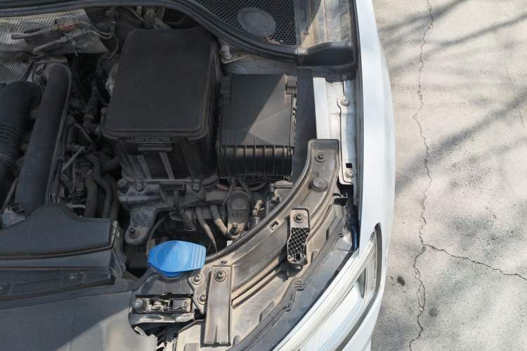 Used Audi Q3 2018 30th Anniversary Edition 30 TFSI Fashion Model Engine Bay Left