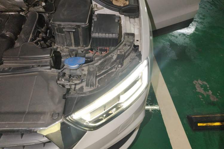 Used Audi Q3 2018 30th Anniversary Edition 30 TFSI Style Model Engine Bay Left