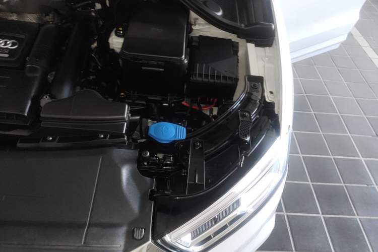 Used Audi Q3 2018 30th Anniversary Edition 30 TFSI Fashion Model Engine Bay Left