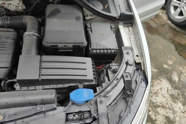Used Audi Q3 2018 30th Anniversary Edition 35 TFSI Sport Model Engine Bay Left