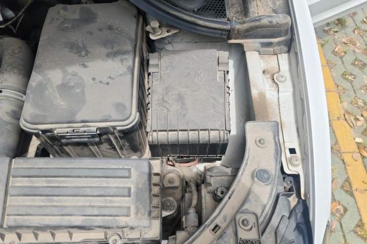 Used Audi Q3 2018 35 TFSI Fashion Edition Collector's Model Engine Bay Left