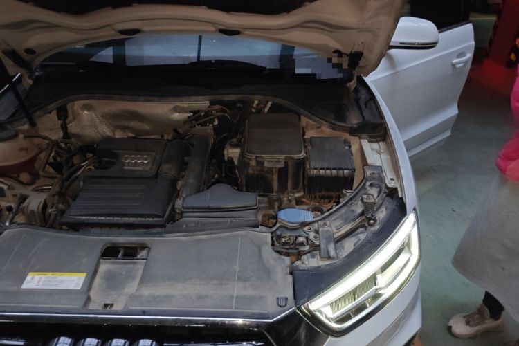 Used Audi Q3 2018 30 TFSI Fashion Edition Collector's Model Engine Bay Left