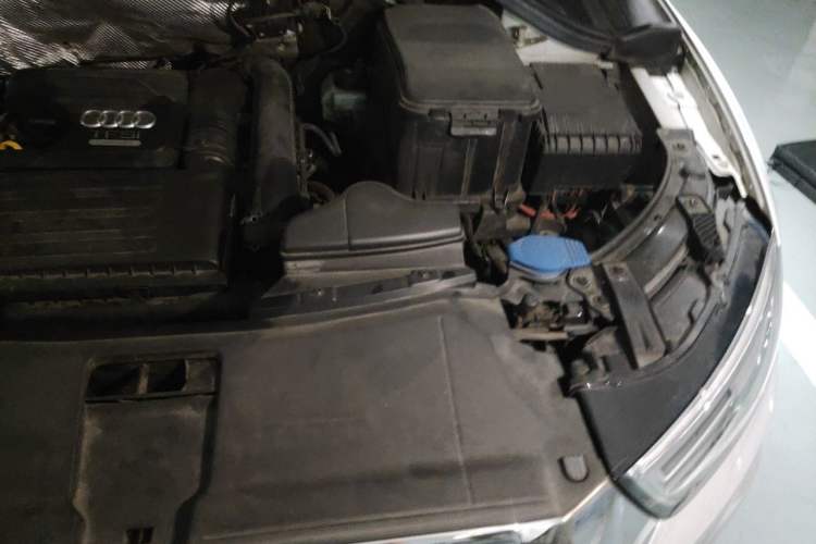 Used Audi Q3 2018 30th Anniversary Edition 30 TFSI Style Model Engine Bay Left