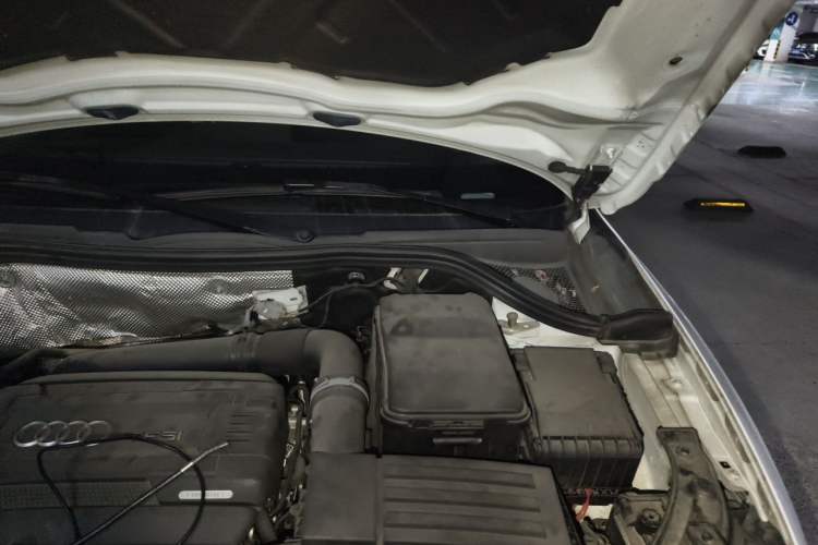 Used Audi Q3 2018 30th Anniversary Edition 35 TFSI Fashion Model Engine Bay Left