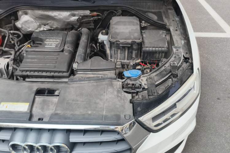 Used Audi Q3 2018 30th Anniversary Edition 30 TFSI Fashion Model Engine Bay Left