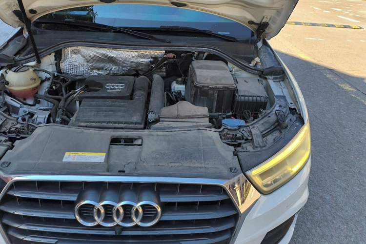 Used Audi Q3 2018 30th Anniversary Edition 30 TFSI Fashion Model Engine Bay Left