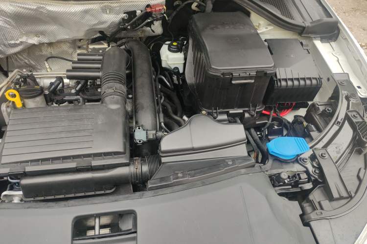 Used Audi Q3 2018 30th Anniversary Edition 30 TFSI Fashion Model Engine Bay Left