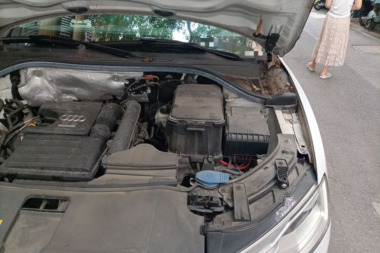 Used Audi Q3 2018 30th Anniversary Edition 30 TFSI Standard Model Engine Bay Left