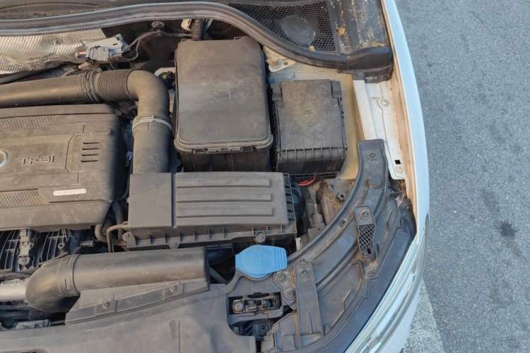 Used Audi Q3 2018 30th Anniversary Edition 35 TFSI Fashion Model Engine Bay Left