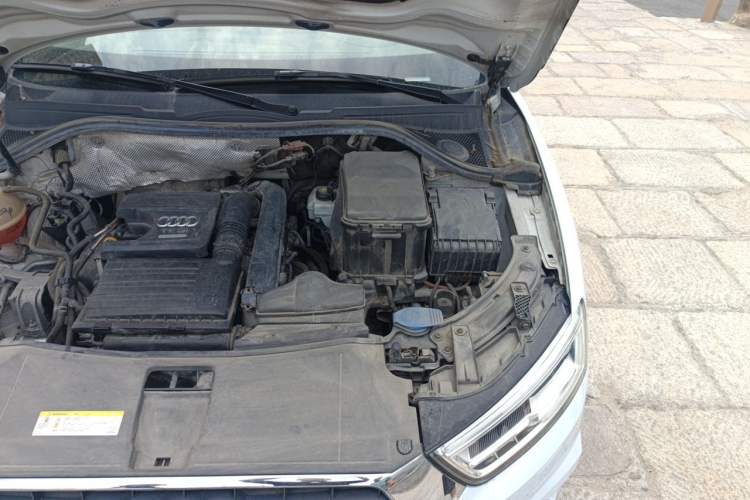 Used Audi Q3 2018 30th Anniversary Edition 30 TFSI Fashion Model Engine Bay Left