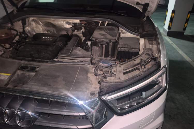 Used Audi Q3 2018 30th Anniversary Edition 30 TFSI Fashion Model Engine Bay Left
