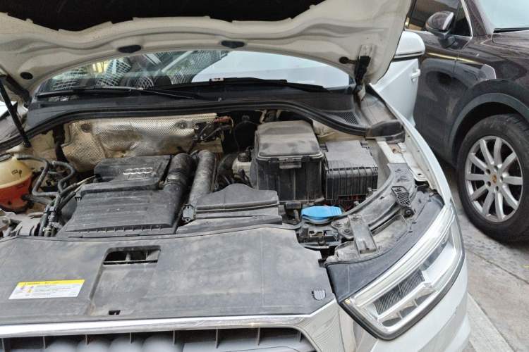 Used Audi Q3 2018 30th Anniversary Edition 30 TFSI Fashion Model Engine Bay Left