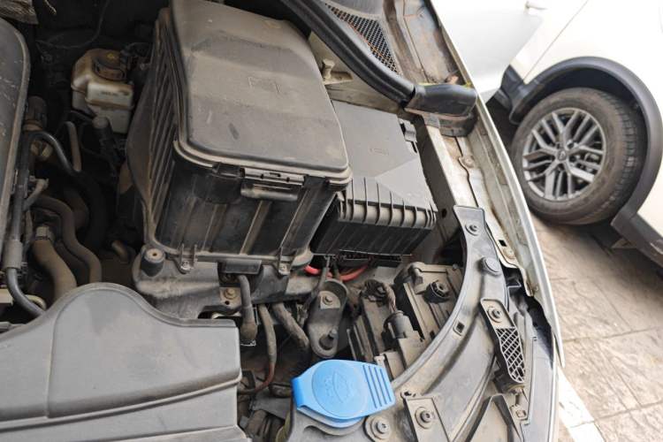Used Audi Q3 2018 30th Anniversary Edition 30 TFSI Fashion Model Engine Bay Left