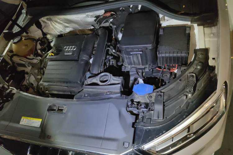Used Audi Q3 2018 30 TFSI Fashion Edition Collector's Version Engine Bay Left
