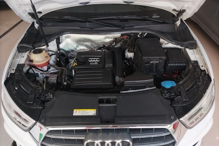 Used Audi Q3 2018 30th Anniversary Edition 30 TFSI Fashion Model Engine Bay