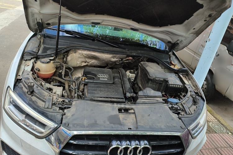 Used Audi Q3 2018 30 TFSI Fashion Edition Collector's Version Engine Bay