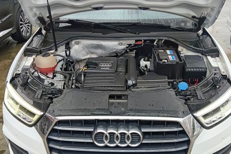 Used Audi Q3 2018 30th Anniversary Edition 30 TFSI Fashion Model Engine Bay